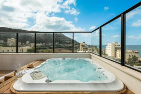 Pool & Jacuzzi Seaview Penthouse by Sea N' Rent